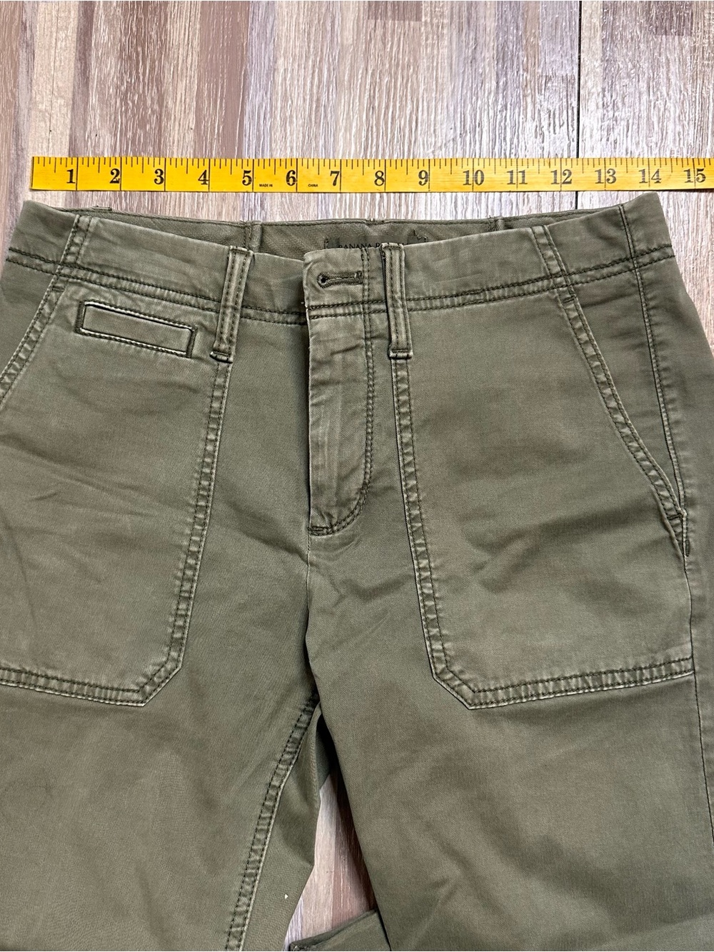 Banana Republic Olive Utility Boyfriend Straight Leg Pants Women's Size 0 - Picture 3 of 10
